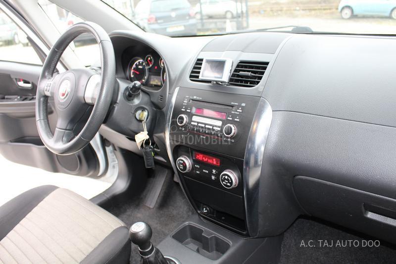 Fiat Sedici 1.6 4X4 perla bela