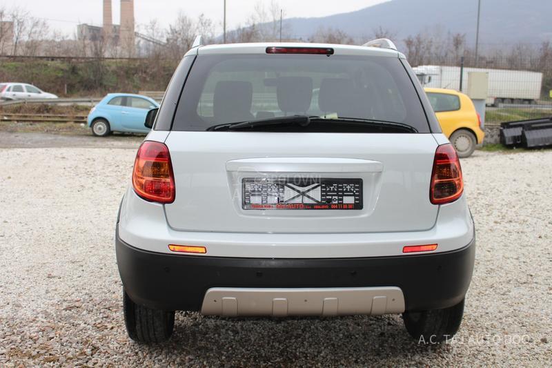 Fiat Sedici 1.6 4X4 perla bela