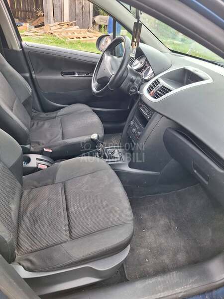 Peugeot 207 1.4 b