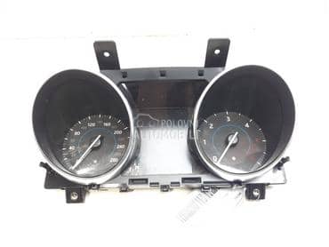 Kilometar sat - brzinomer za Jaguar F pace od 2017. do 2021. god.