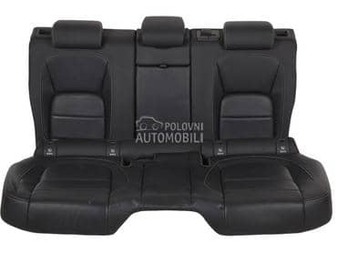 Zadnja klupa za Jaguar F pace od 2017. do 2021. god.