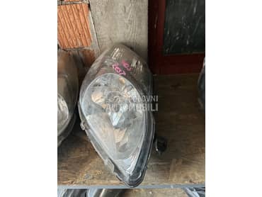 Far levi restyling za Toyota Yaris od 2009. do 2011. god.