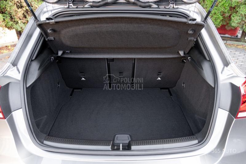 Mercedes Benz A 180 AMG/BLACK/WIDESCREEN