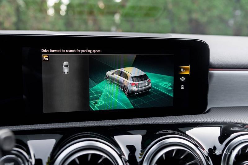 Mercedes Benz A 180 AMG/BLACK/WIDESCREEN