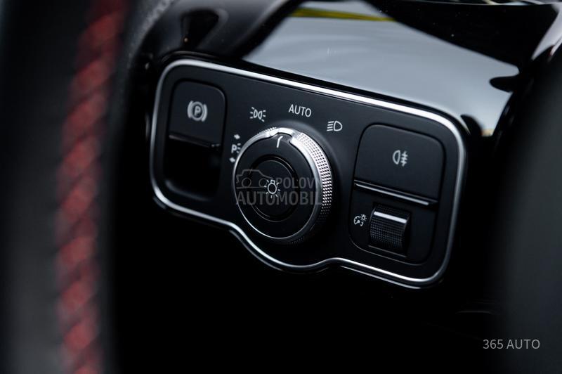 Mercedes Benz A 180 AMG/BLACK/WIDESCREEN