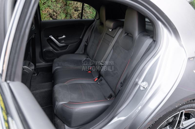 Mercedes Benz A 180 AMG/BLACK/WIDESCREEN