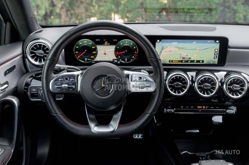 Mercedes Benz A 180 AMG/BLACK/WIDESCREEN