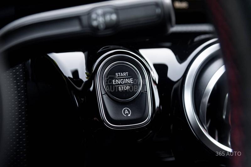 Mercedes Benz A 180 AMG/BLACK/WIDESCREEN