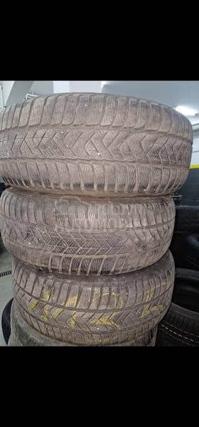 Pirelli 225/55 R17 Zimska