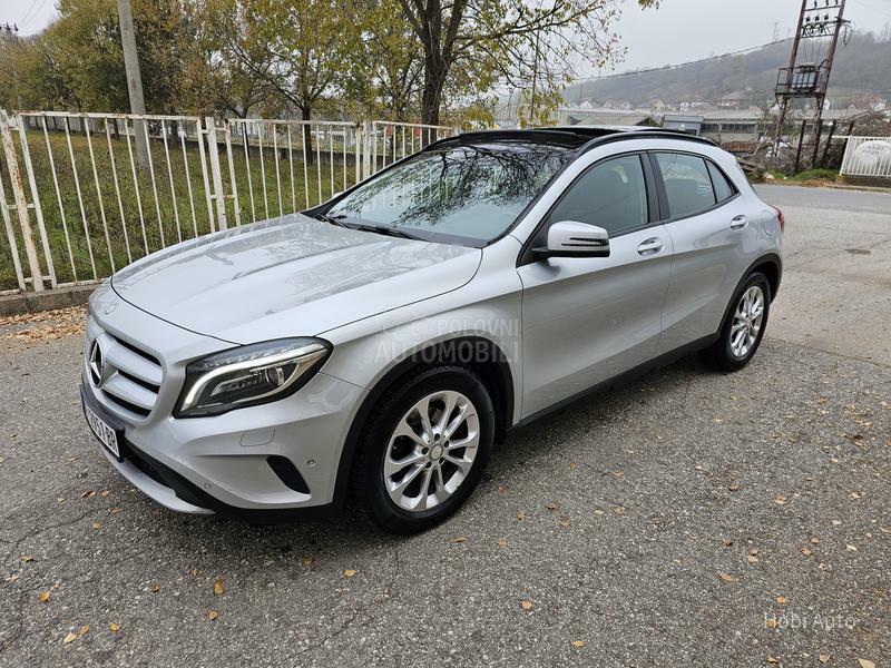 Mercedes Benz GLA 200 2.2CDI 4MATIC PANO