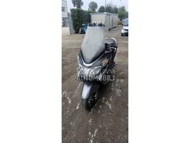 Suzuki Burgman 400cc