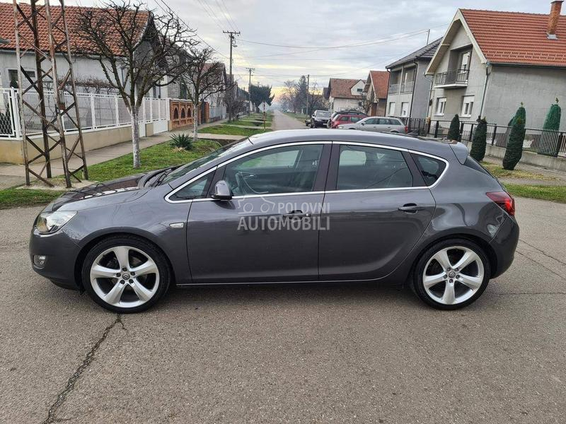 Opel Astra J 1.6 Turbo