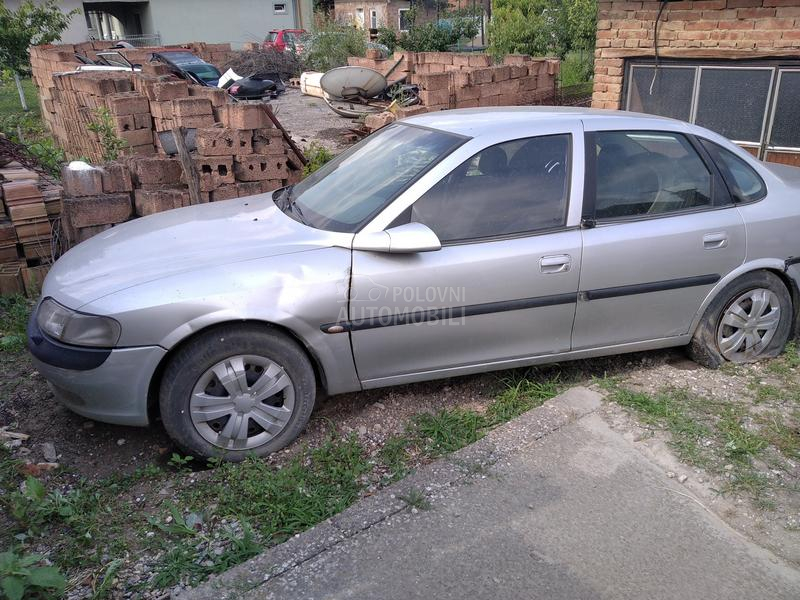 Opel Vectra B 2.0 16v