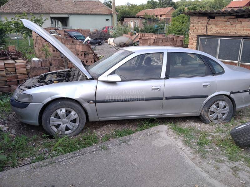 Opel Vectra B 2.0 16v