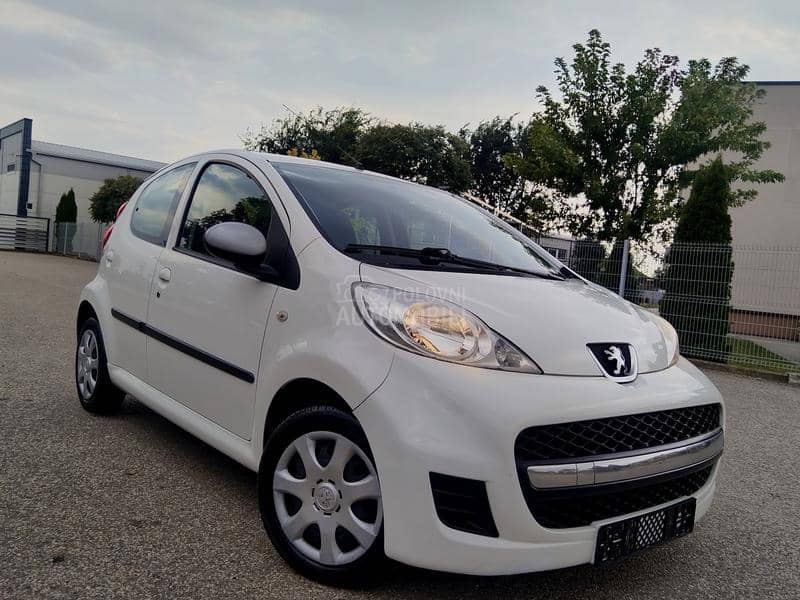 Peugeot 107 1.0 B-E-N-Z-I-N