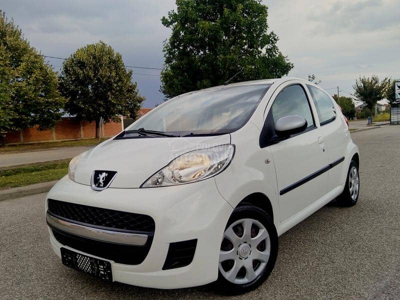 Peugeot 107 1.0 B-E-N-Z-I-N