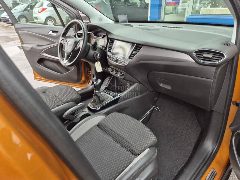 Opel Crossland X  1.2 b