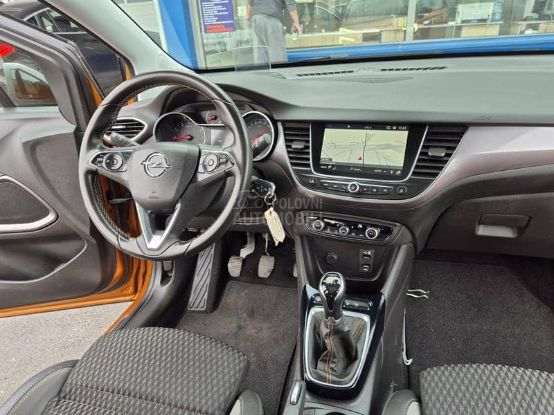 Opel Crossland X  1.2 b