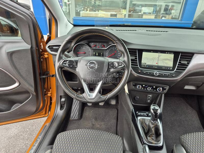 Opel Crossland X  1.2 b