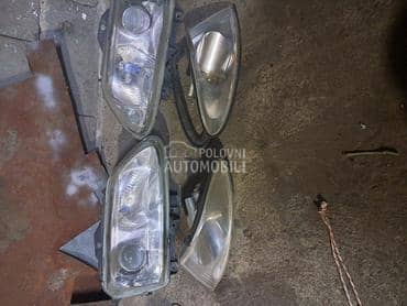 farovi espejs3 za Renault Espace od 2001. do 2004. god.