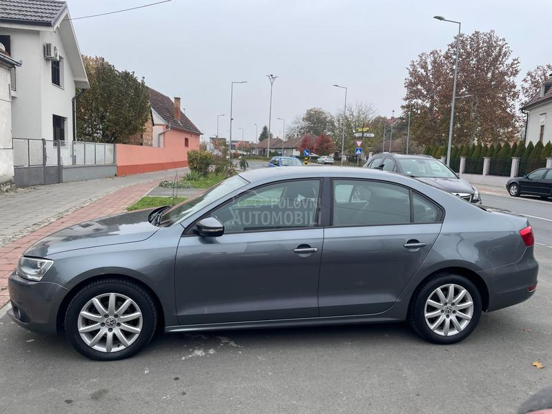 Volkswagen Jetta 1.6