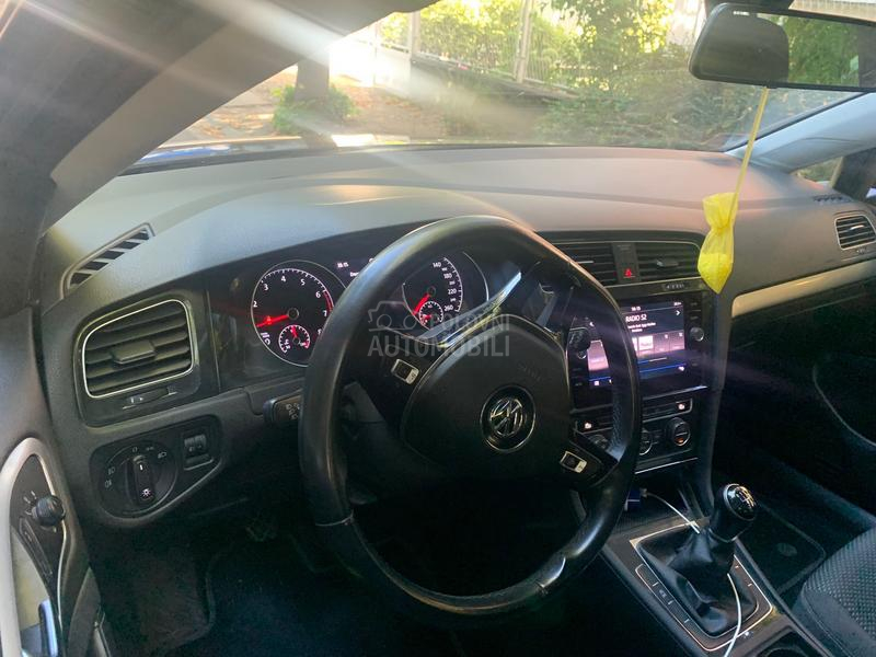 Volkswagen Golf 7 1,0 TSI