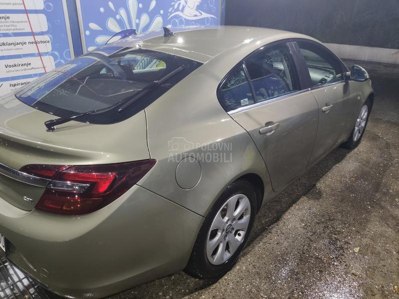 Opel Insignia 1.6 CDTI