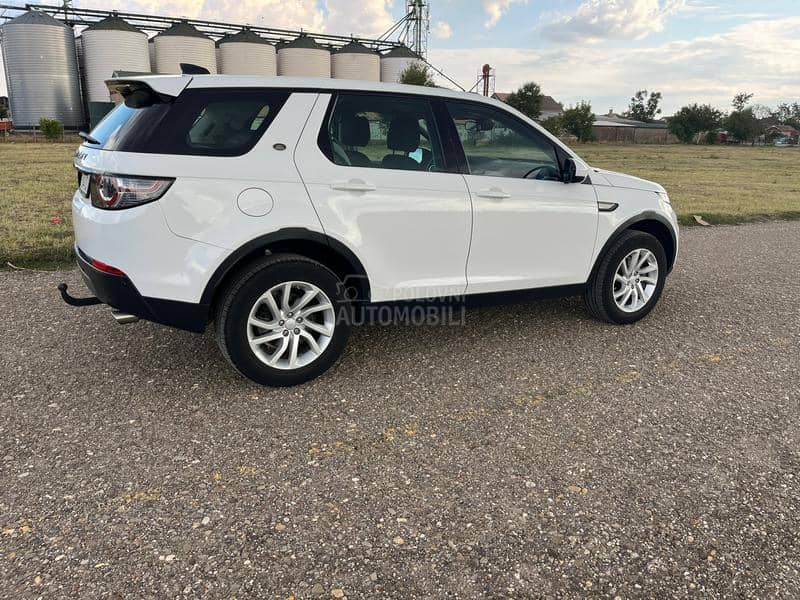 Land Rover Discovery Sport 7 sedista 4x4