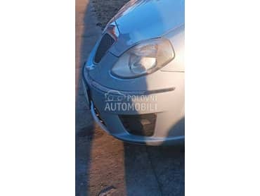 maske restajling u braniku za Lancia Musa od 2007. do 2012. god.