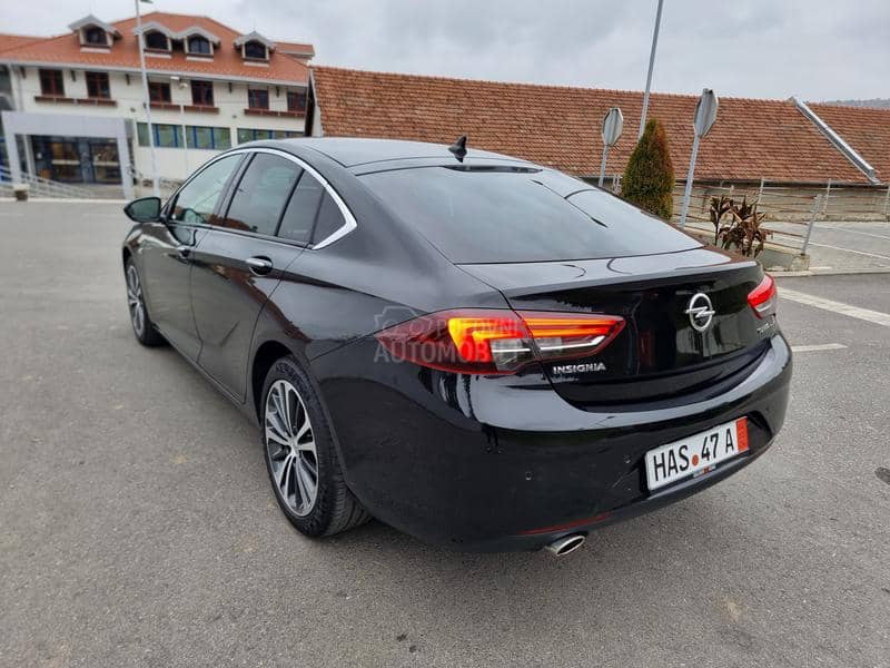 Opel Insignia REZERVISAN