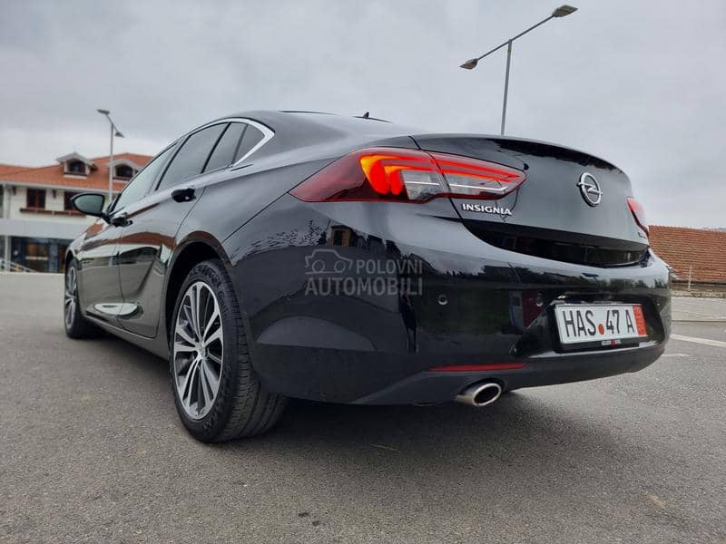 Opel Insignia REZERVISAN