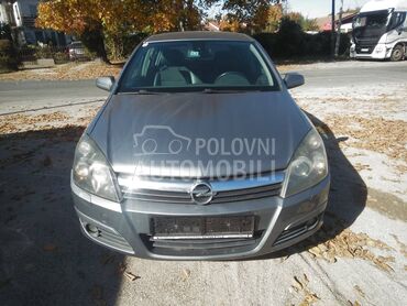 Maska sa znakom za Opel Astra H