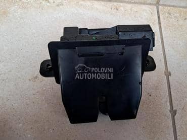 Gepek brava unutrasnja za Ford Fiesta od 2009. do 2015. god.