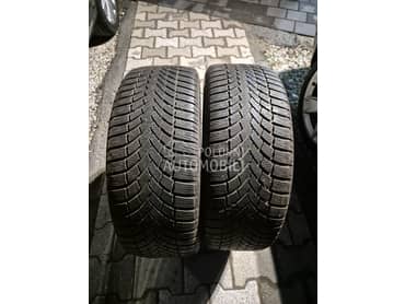 Bridgestone 215/55 R17 Zimska