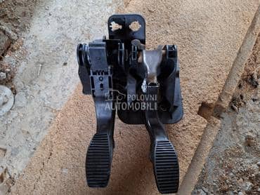 Pedala kvacila i kocnice fica za Fiat 500 od 2007. do 2016. god.