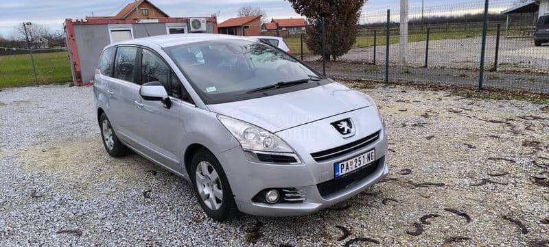 Peugeot 5008 1.6 hdi