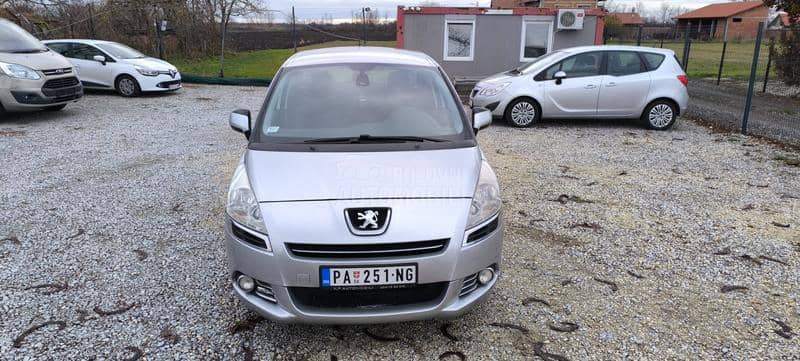 Peugeot 5008 1.6 hdi