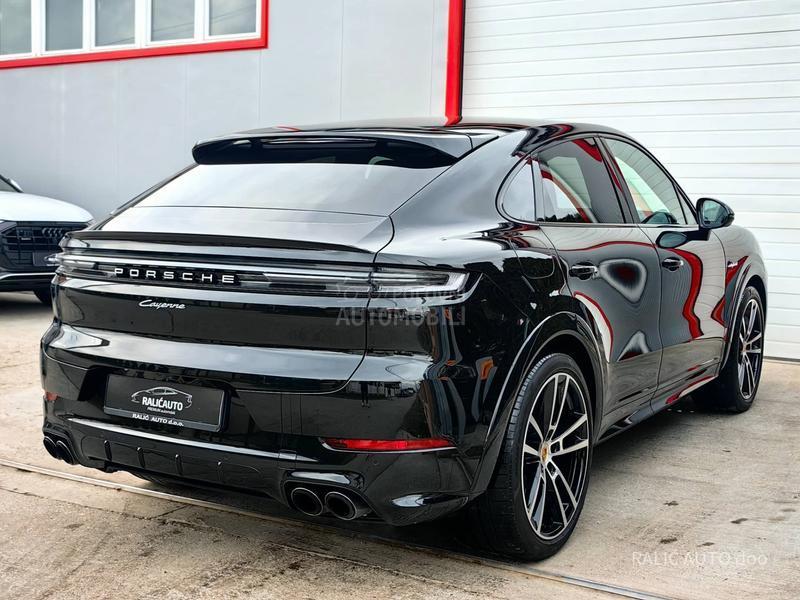 Porsche Cayenne Coupe/EHybrid/SportD