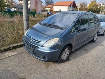 FAROVI za Citroen Xsara Picasso od 2004. do 2010. god.