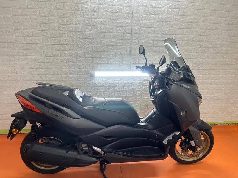 Yamaha XMAX 300 Tech MAX