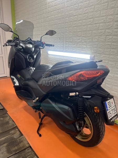 Yamaha XMAX 300 Tech MAX