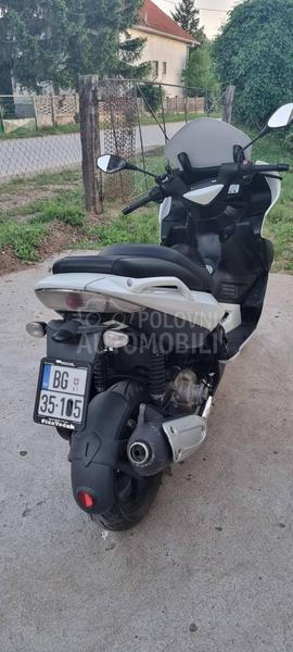 Piaggio Nexus 250