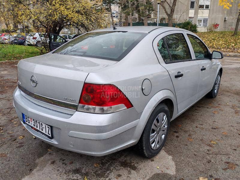 Opel Astra H 1.7 CDTI