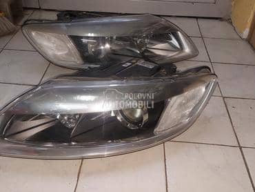 Far xsenon za Audi Q7 od 2008. do 2010. god.