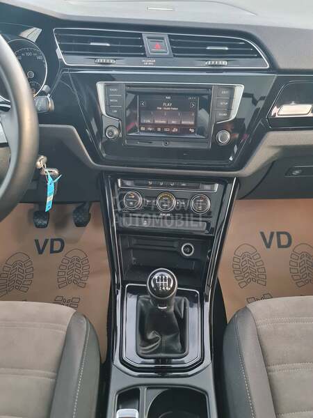Volkswagen Touran 