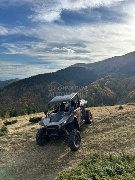 Polaris RZR XP1000