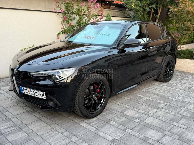 Alfa Romeo Stelvio VELOCE  Q4