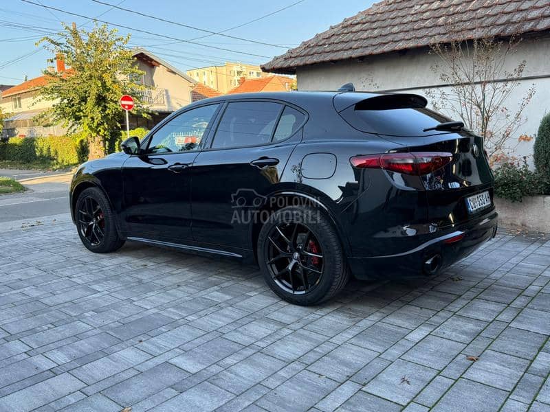 Alfa Romeo Stelvio VELOCE  Q4