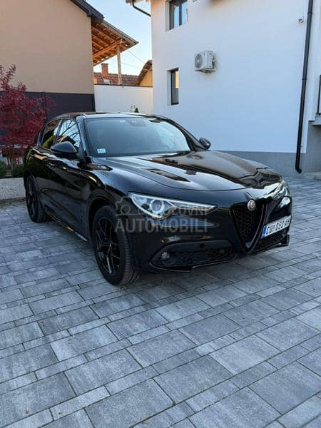 Alfa Romeo Stelvio VELOCE  Q4