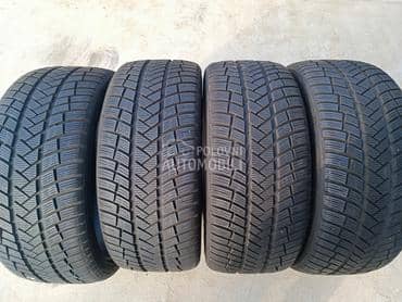 Vredestein 245/35 R21 Zimska